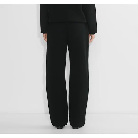Aritzia Sweatfleece Cozy Fleece Sweatpants Boyfriend Fit Straight Leg Black XS - Picture 5 of 17